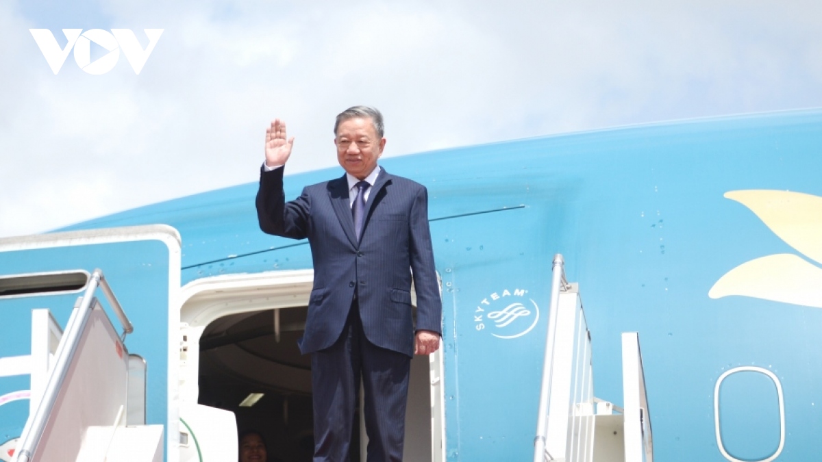 Vietnamese President starts State visit to Cambodia